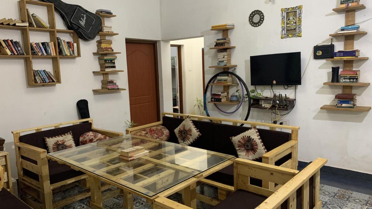 Rootsvilla Vagator - Longstays, Coworking Backpacker'S Hostel Экстерьер фото