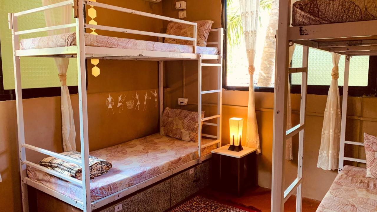 Rootsvilla Vagator - Longstays, Coworking Backpacker'S Hostel Экстерьер фото